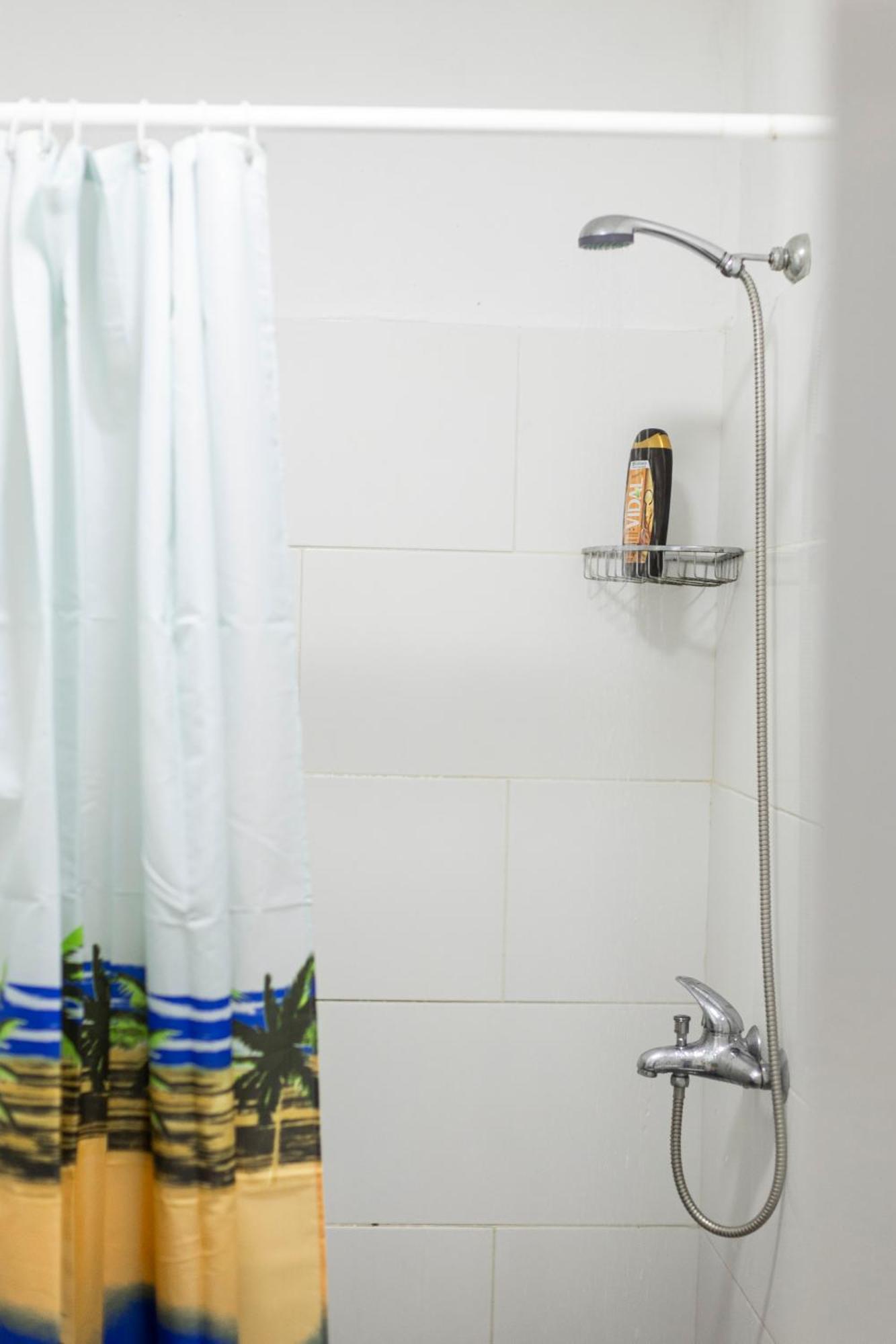 Tiny Cute Studio Near The City Center - 5 Min Walk Tiranë Ngoại thất bức ảnh